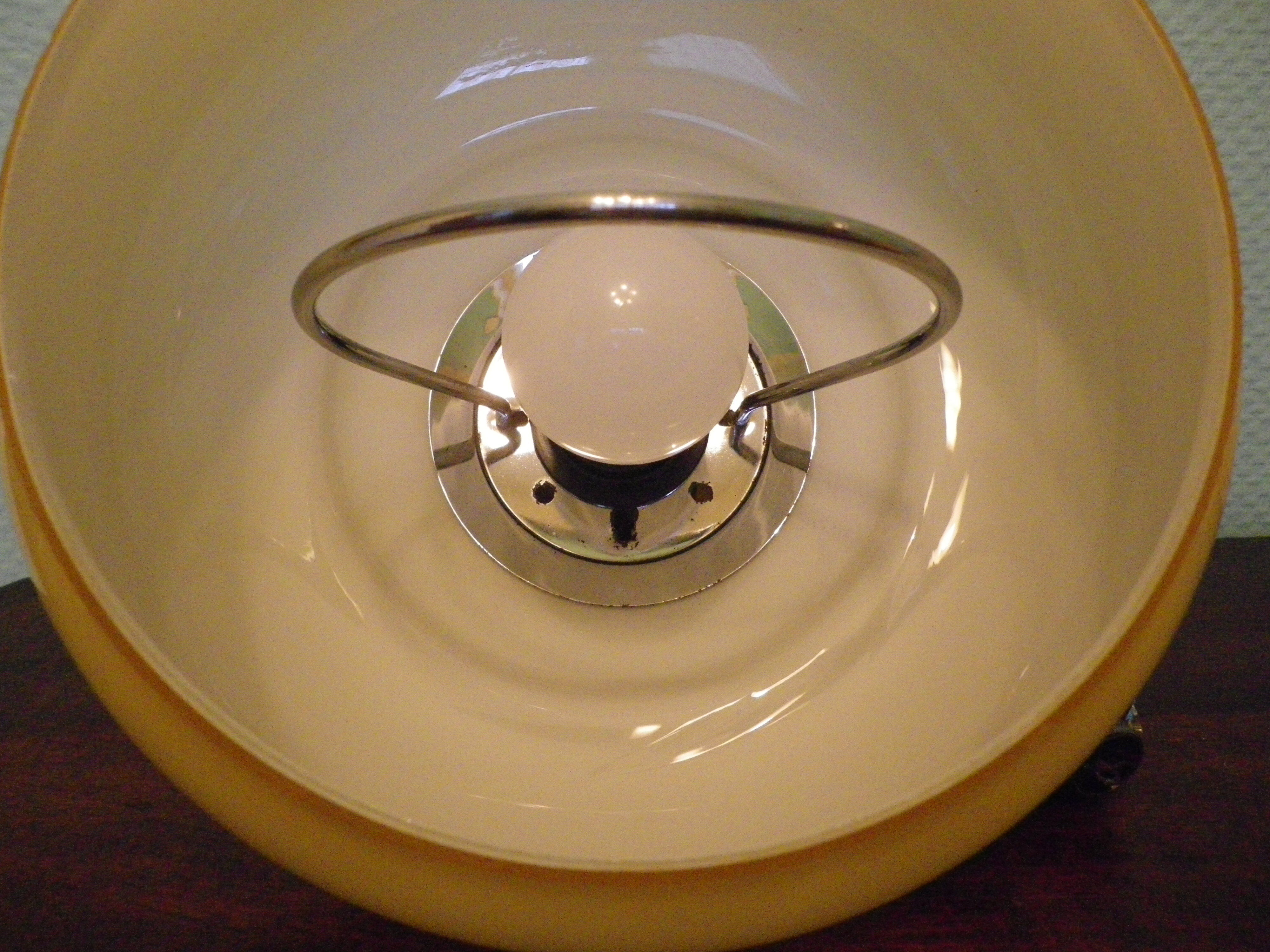 Suspension up and down, opaline lampshade, chrome metal, volvit system