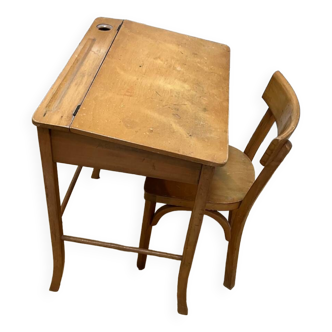 Baumann school desk