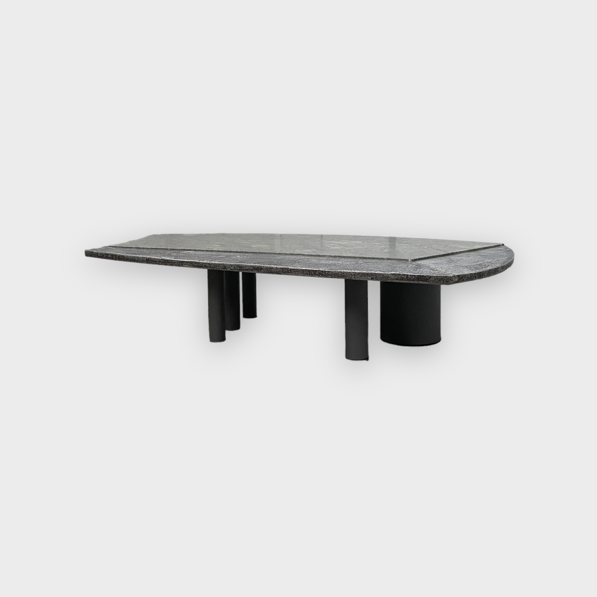 Table basse brutaliste en marble & fer de pia manu, années 1990