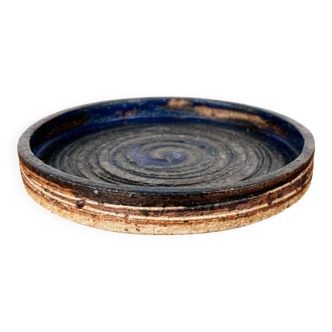 Mid-century modern Danish studio pottery bowl by Tue Poulsen for Tue Keramik, 1960s.