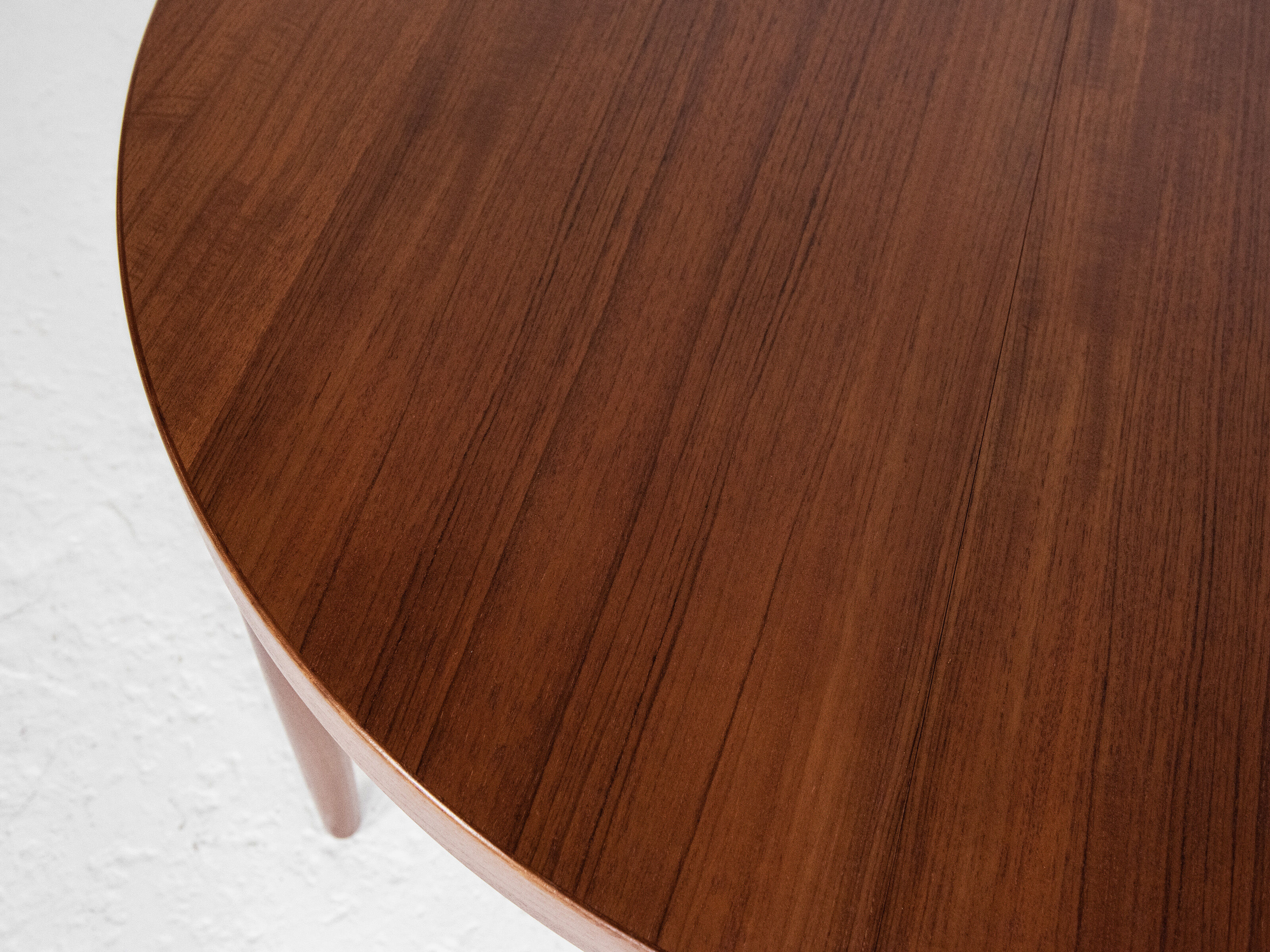 Midcentury Danish round dining table in teak by Gudme 1960s