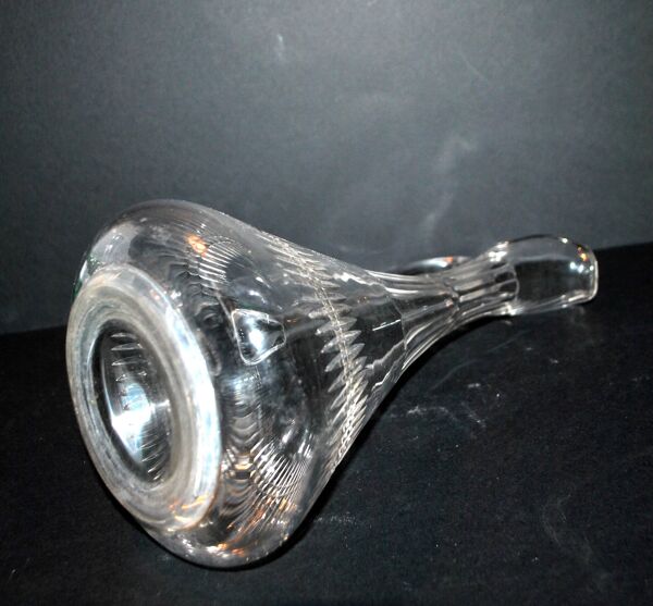 Carafe en cristal de Baccarat modèle Gondole, 1907