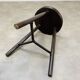 Tabouret tripode industriel métal et bois