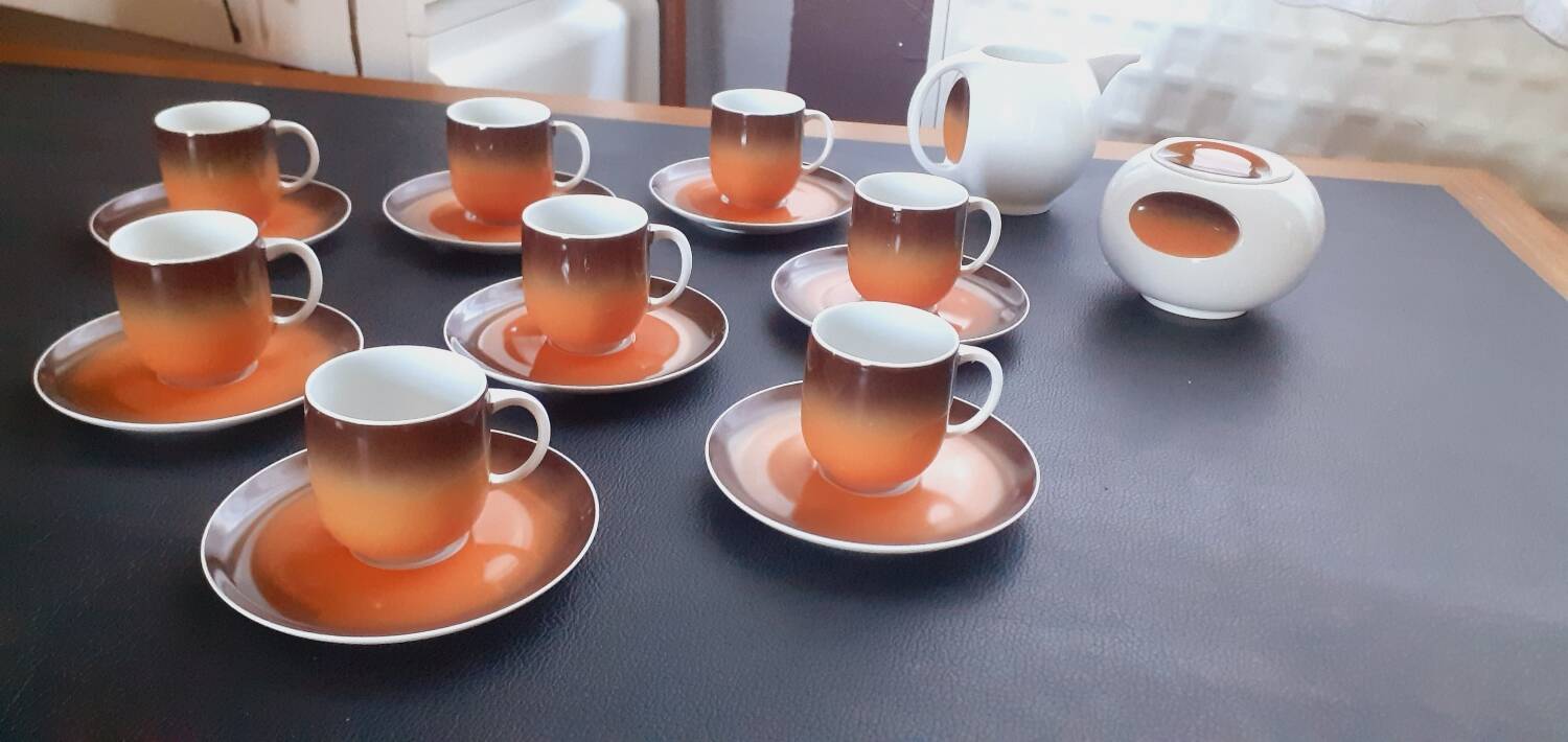 Part of a Sputnik Space Coffee Service, 70s, Manufacture Royale Lim