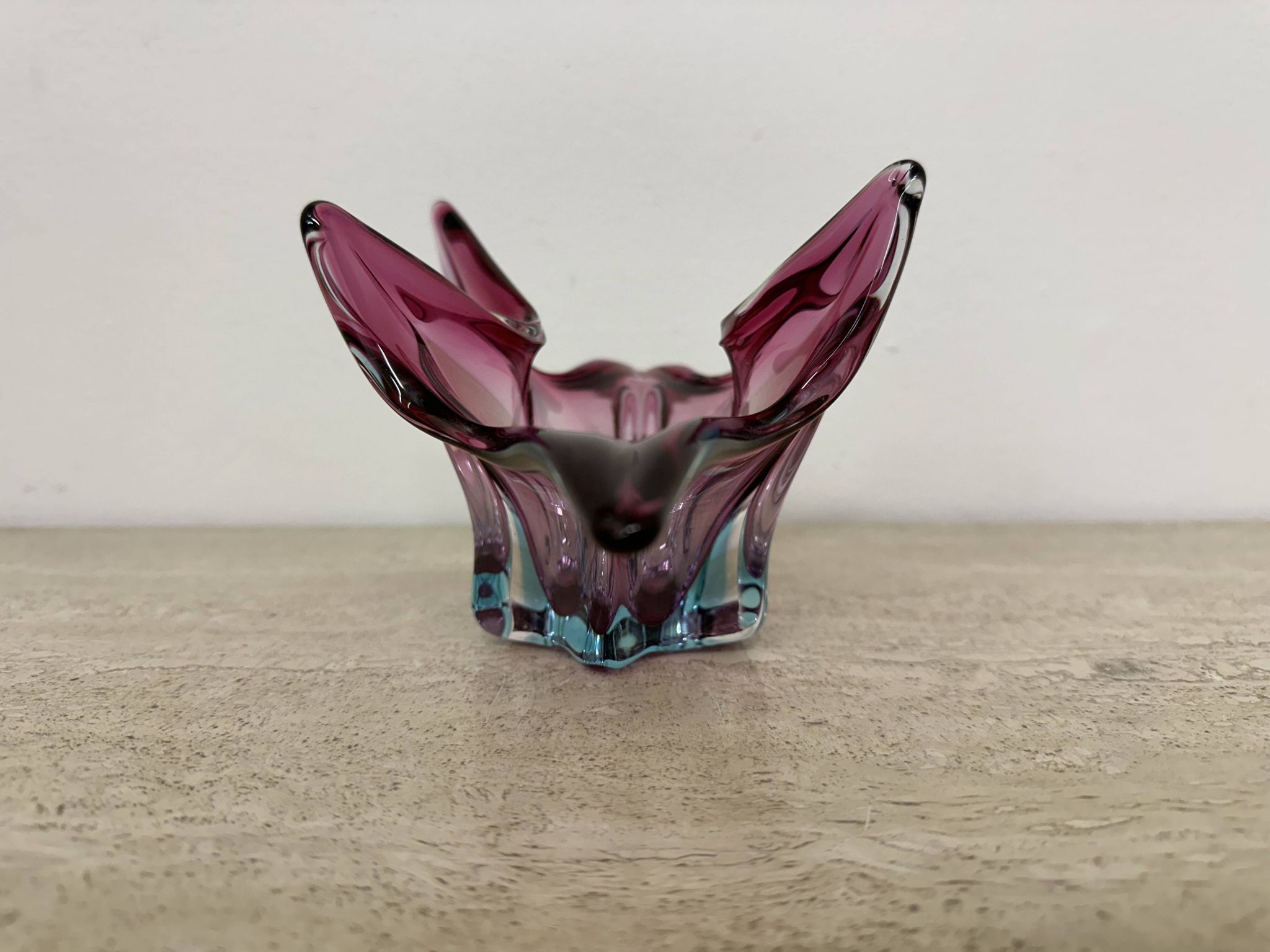 Bol en verre rose de Murano du milieu du siècle, années 1970