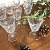 Set of 8 small walking glasses, made of chiseled glass