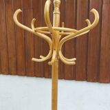 parrot coat rack, light wood