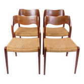 Ensemble de 4 chaises de salle à manger modèle 71 réalisées en teck par Niels O. Møller des années 1960