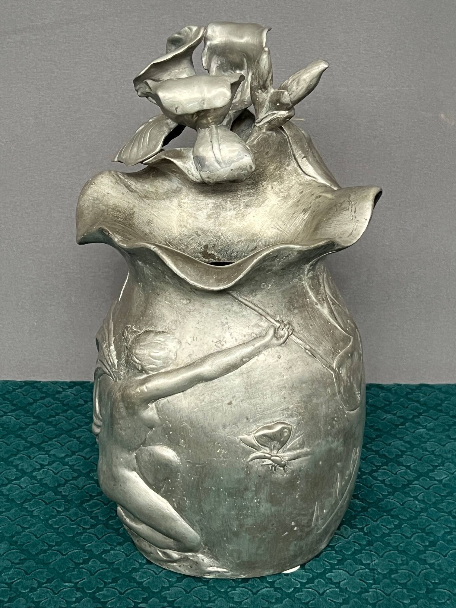 Massive vase signed "Iris" in the Art Nouveau style.