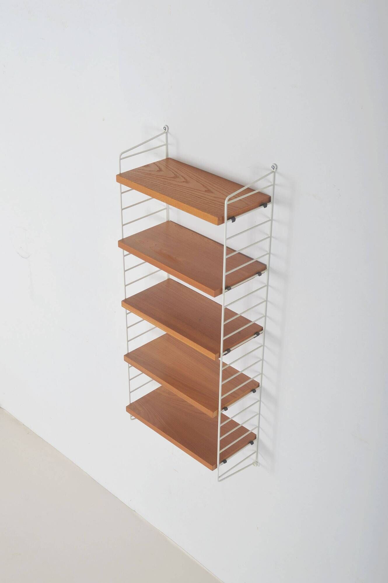 Swedish wall shelf designed by Kasja & Nils Nisse Strinning, 1950s