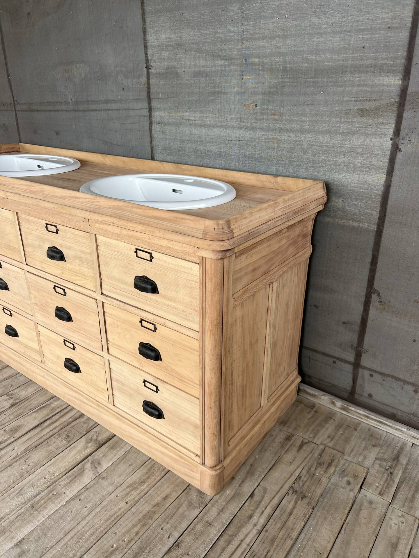 Furniture with 2 basins in raw wood