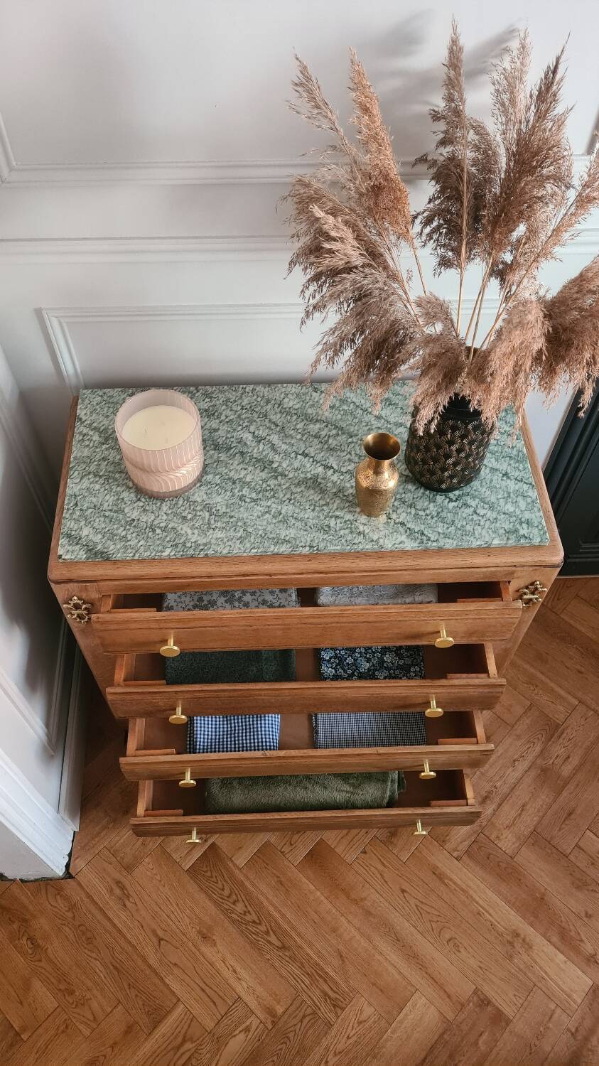 Art Deco oak chest of drawers