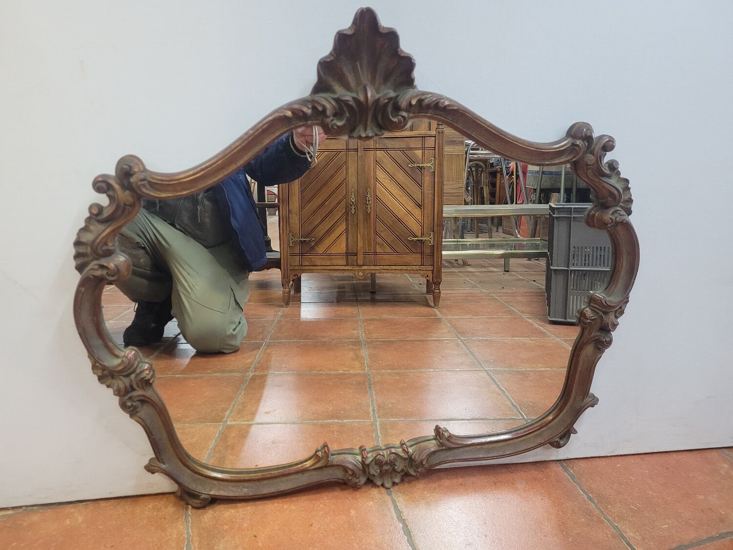 Miroir style Louis XV en chêne patiné doré 79×70cm