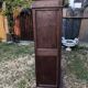 Armoire vintage parisienne à 1 porte vitrée en chêne massif.