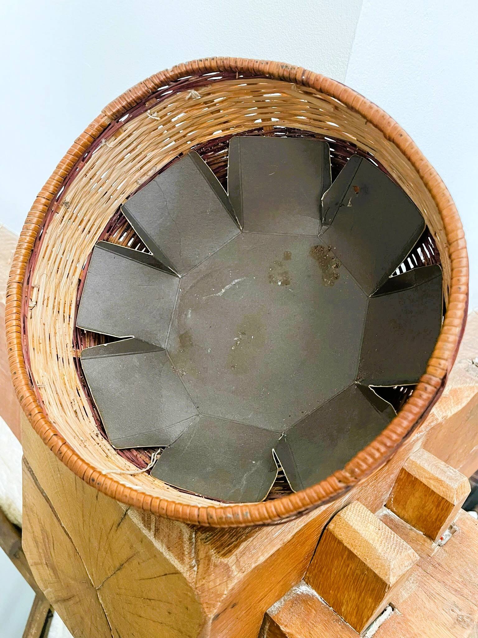 Vintage plant pot