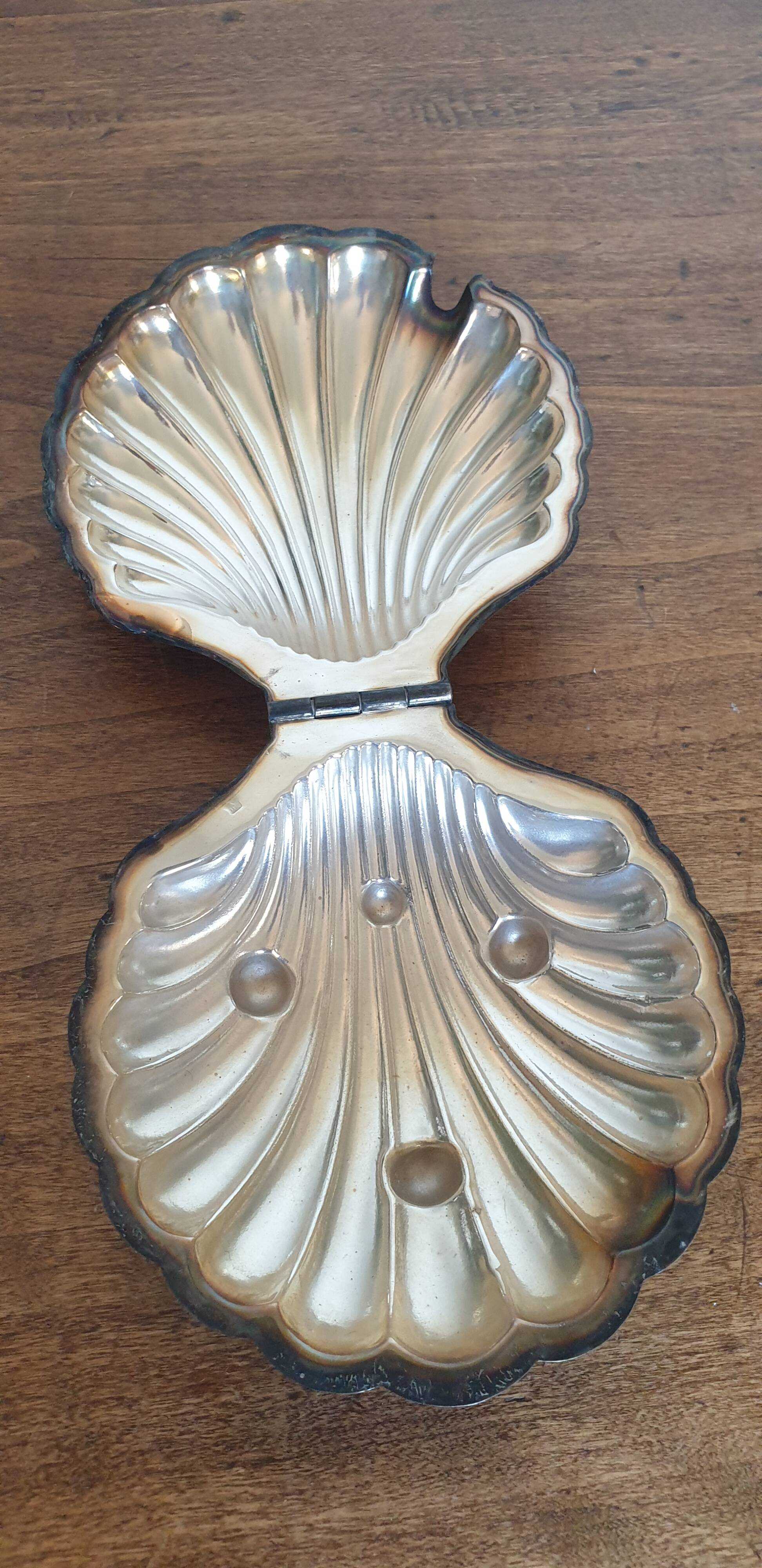 Antique butter dish in silver plate