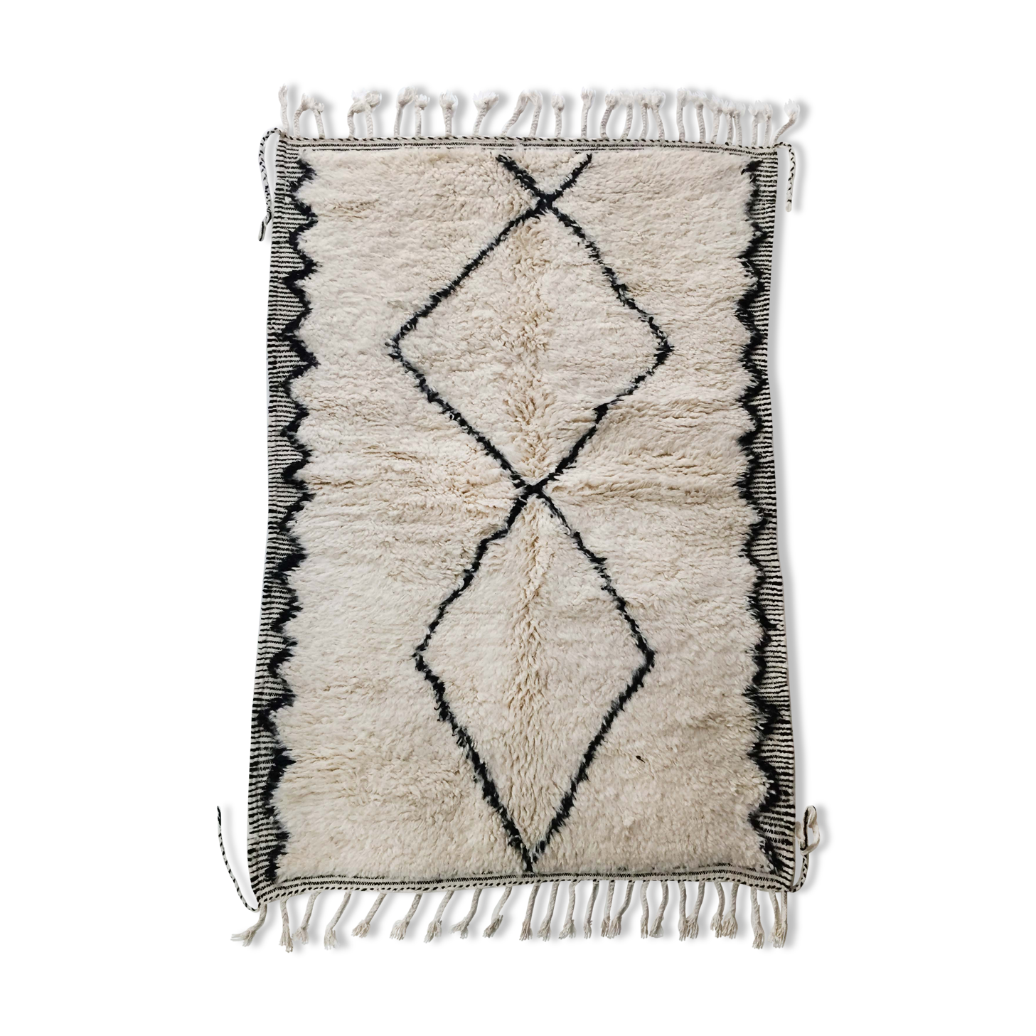Moroccan Berber carpet Beni Ouarain unbleached with black diamonds and engraved border 207x130cm