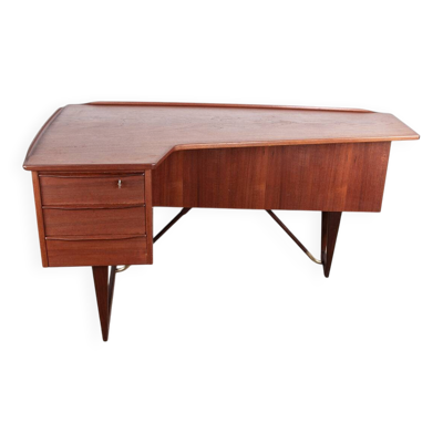 Bureau danois « boomerang » en teck et laiton par Peter Lovig Nielsen 1968