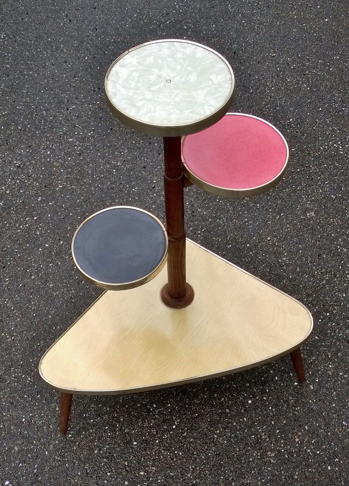 saddle wears plant formica and teak year 50