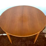Large Scandinavian round table with 2 extensions, entirely made of teak