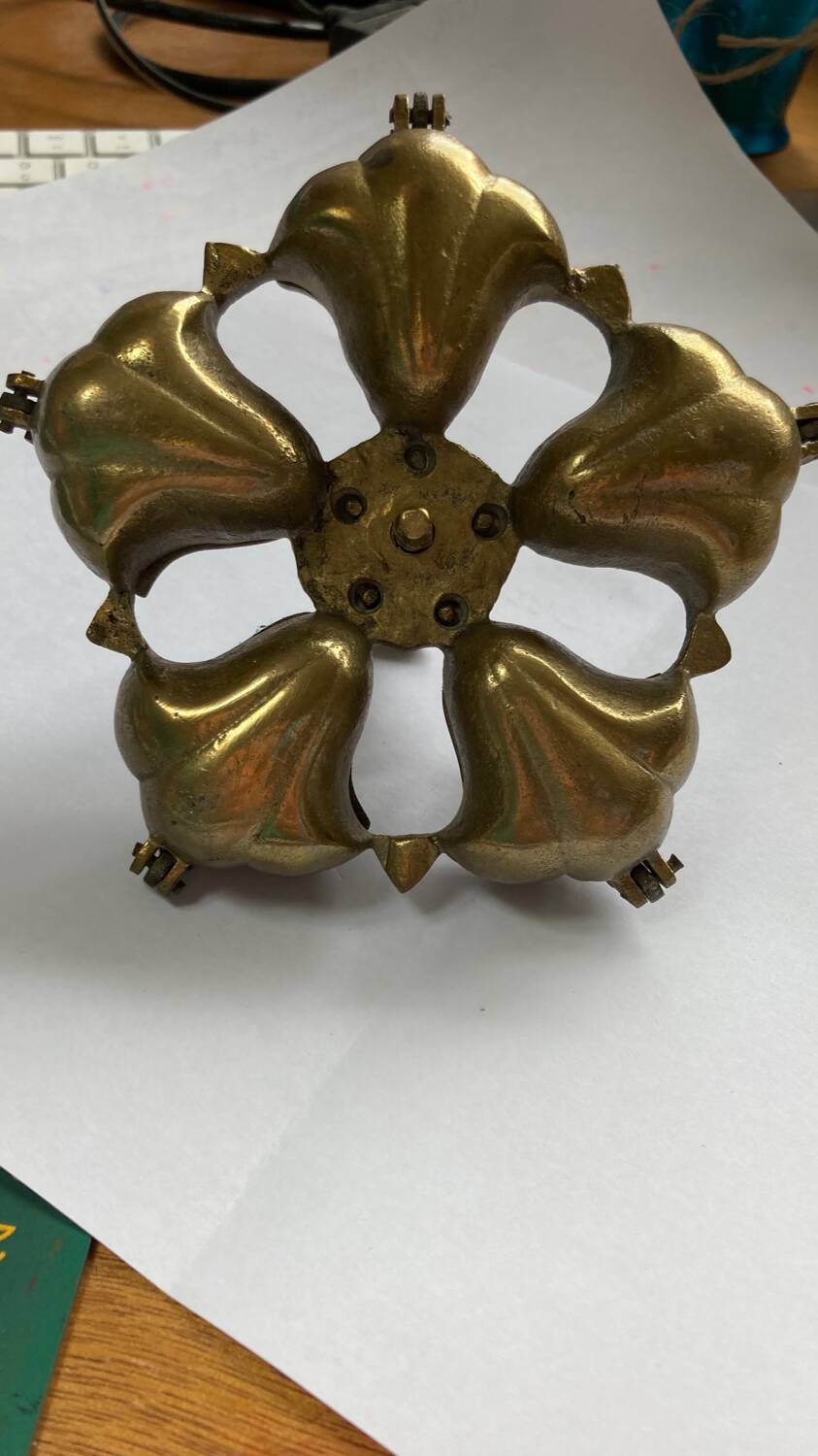Boîte maquillage antique hindou laiton paon
