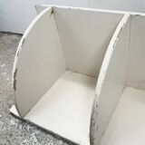 Corner kitchen shelves