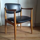 Large Scandinavian office armchair