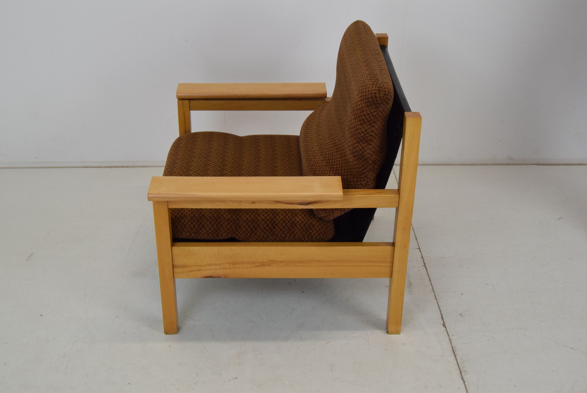 Fauteuil design du milieu du siècle, Tchécoslovaquie, années 1970.