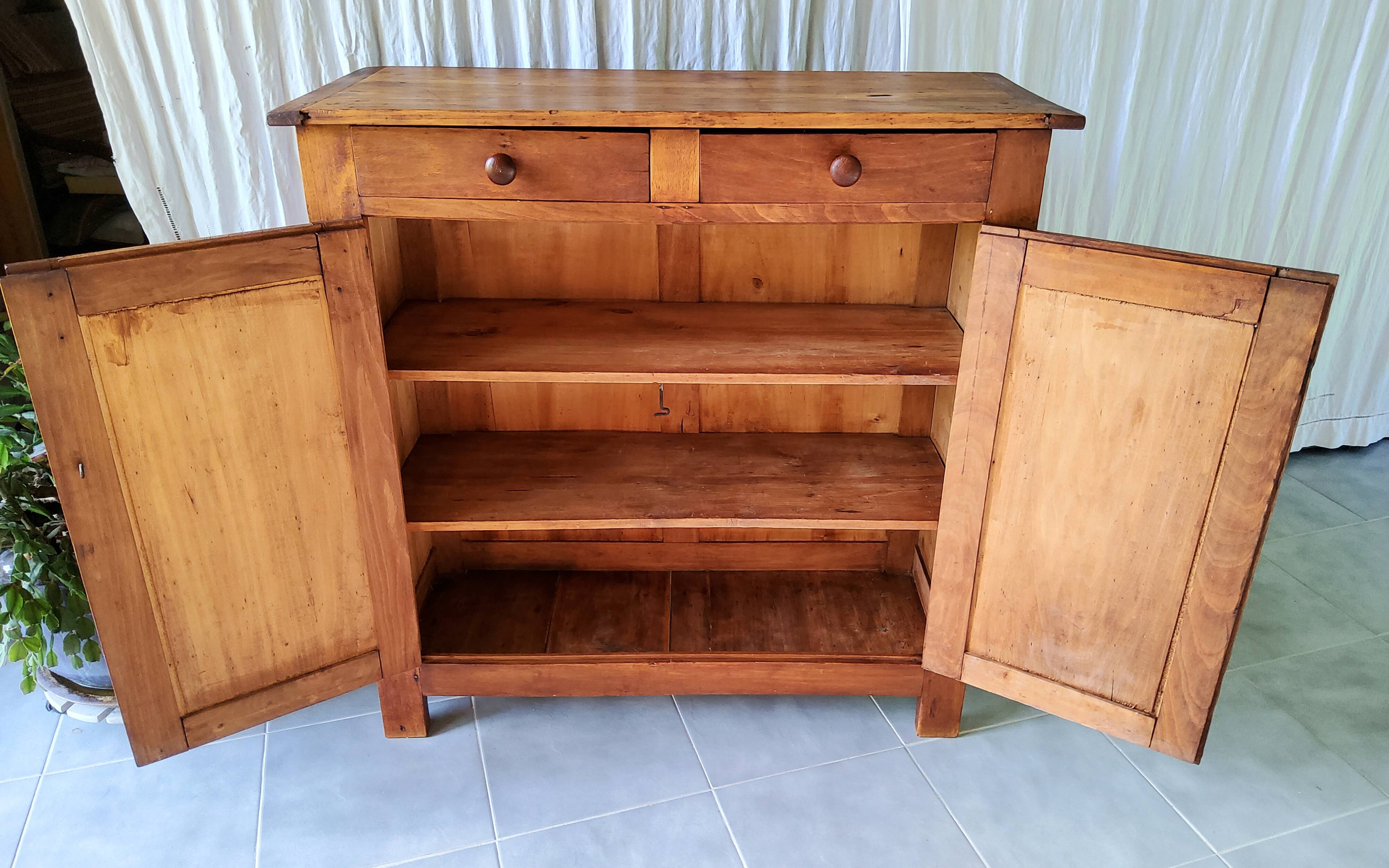 Rustic Parisian buffet