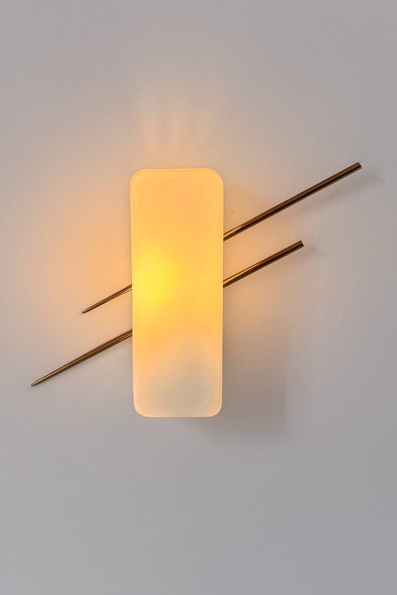 Vintage wall light, brass and opaline, France, 1960.