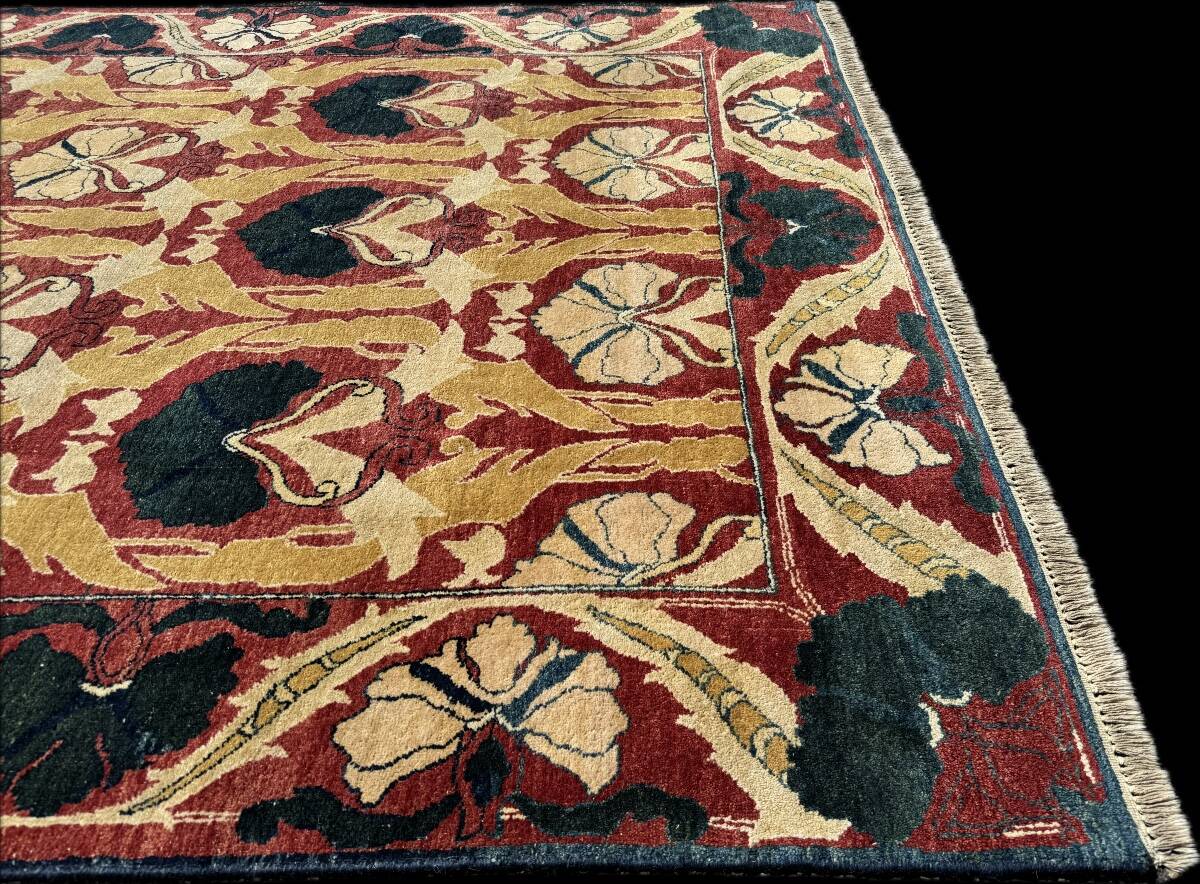 Indian floral rug after William Morris 308x240 cm