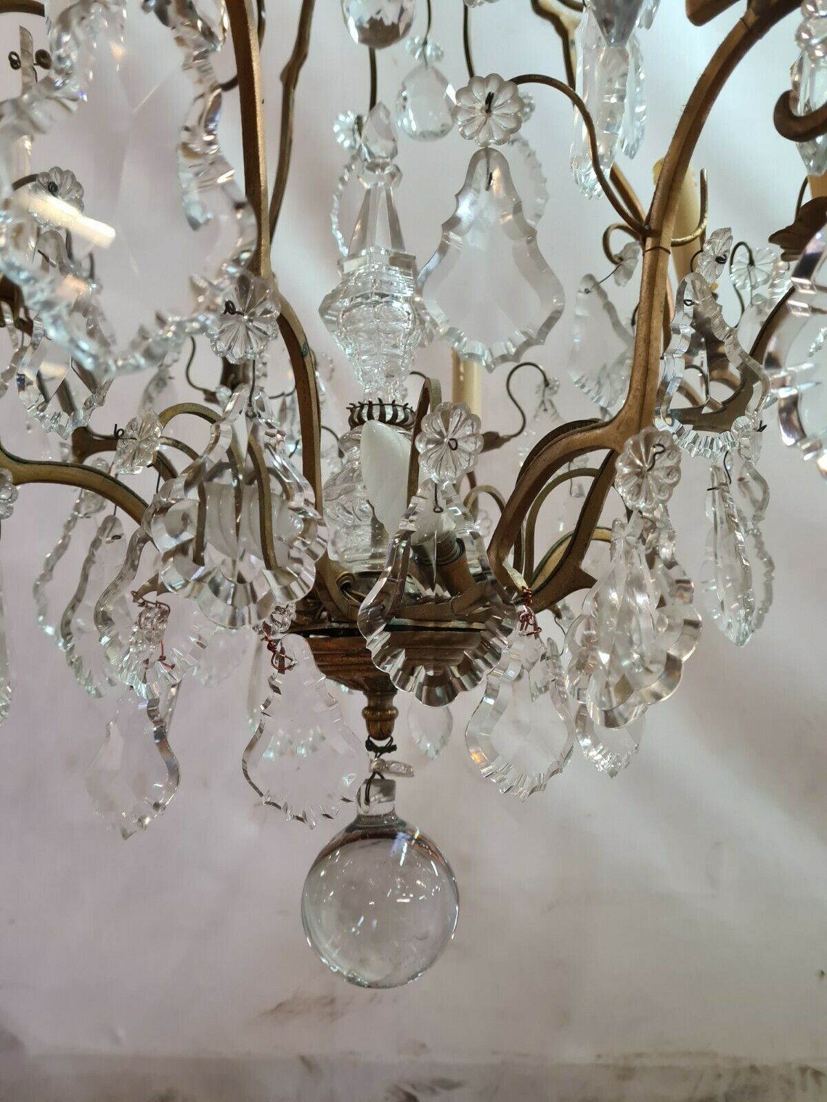 Chandelier with tassels 8 lights