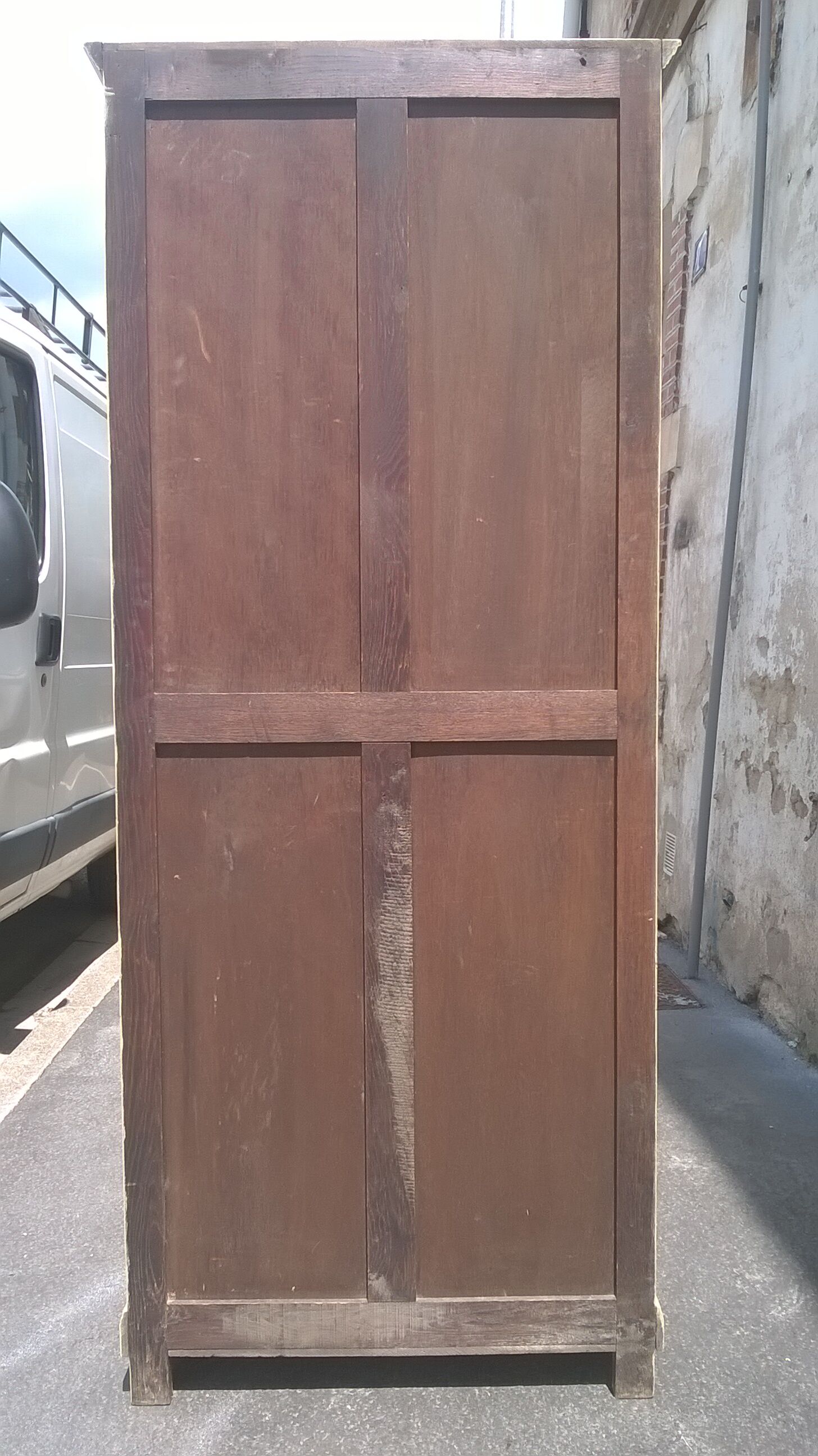 Parisian showcase cabinet 1930