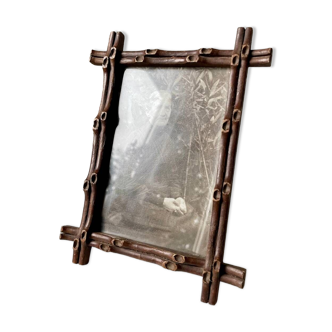 Antique Frame in carved wood  faux bambou style 19.5 cm x 15 cm