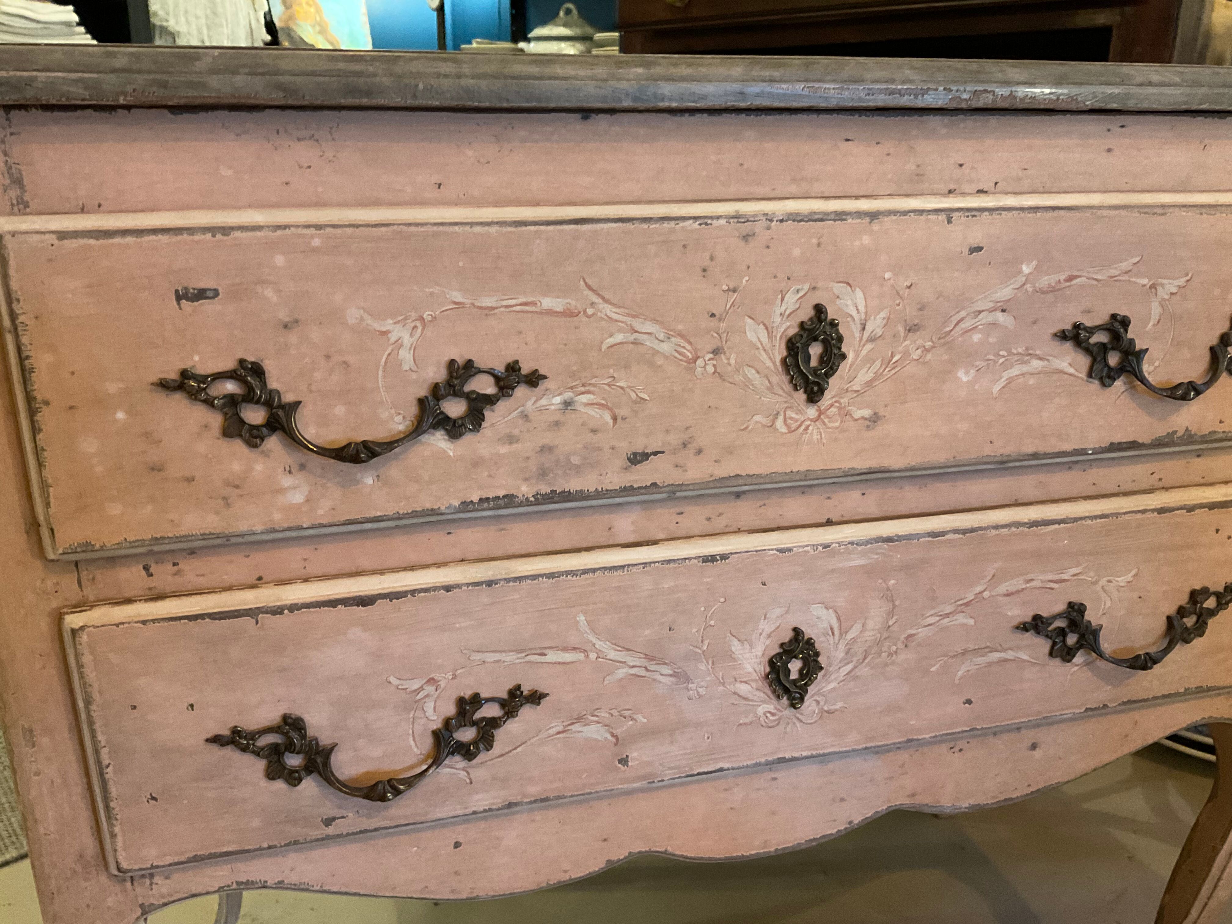 Chest of drawers with 2 drawers