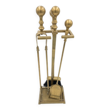 Fireplace tool set in brass