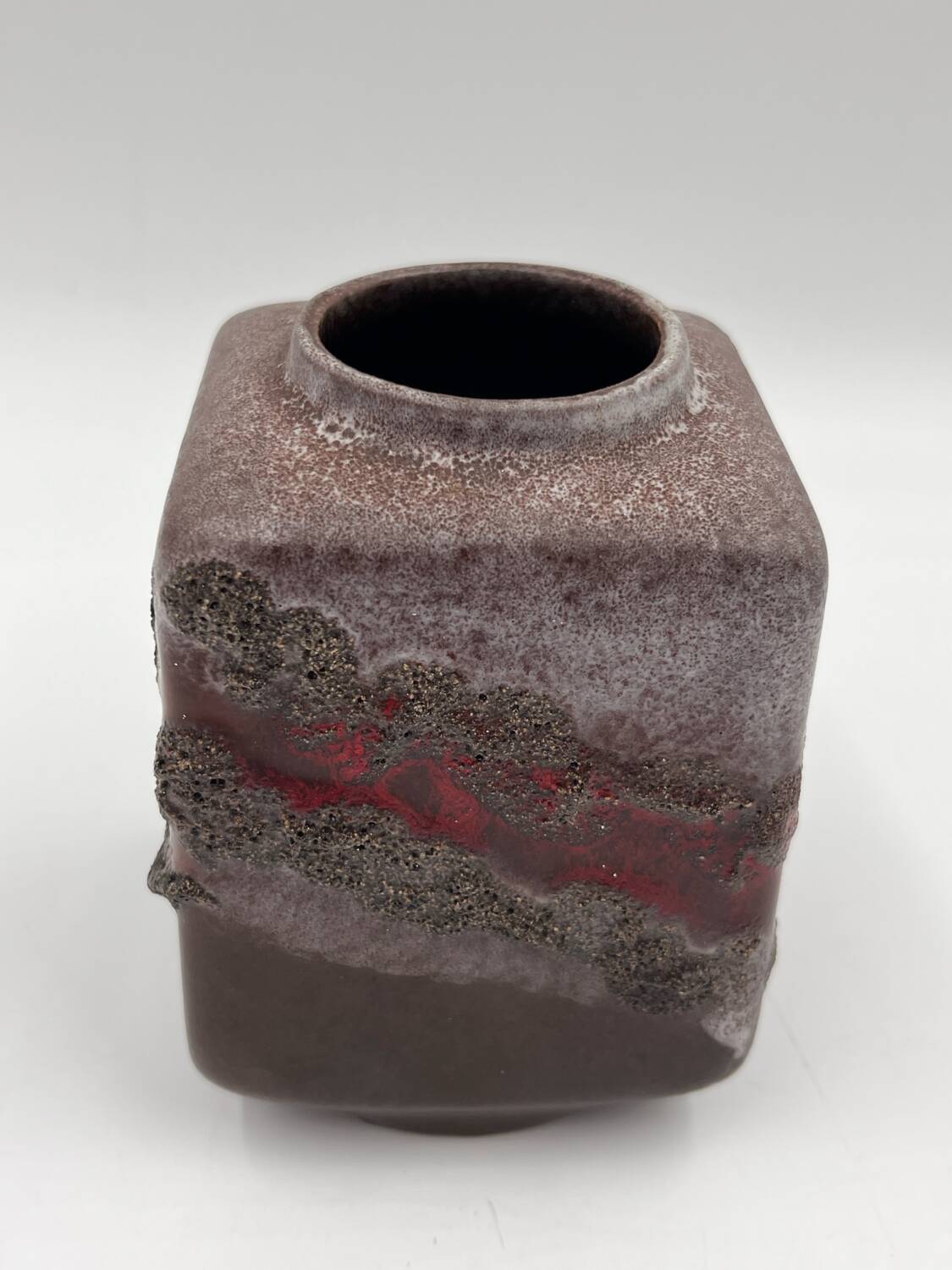 Strehla fat lava vase