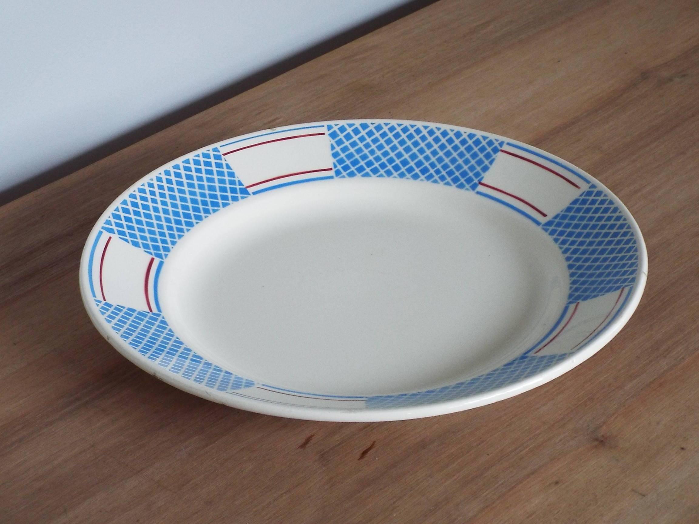 Badonviller round dish
