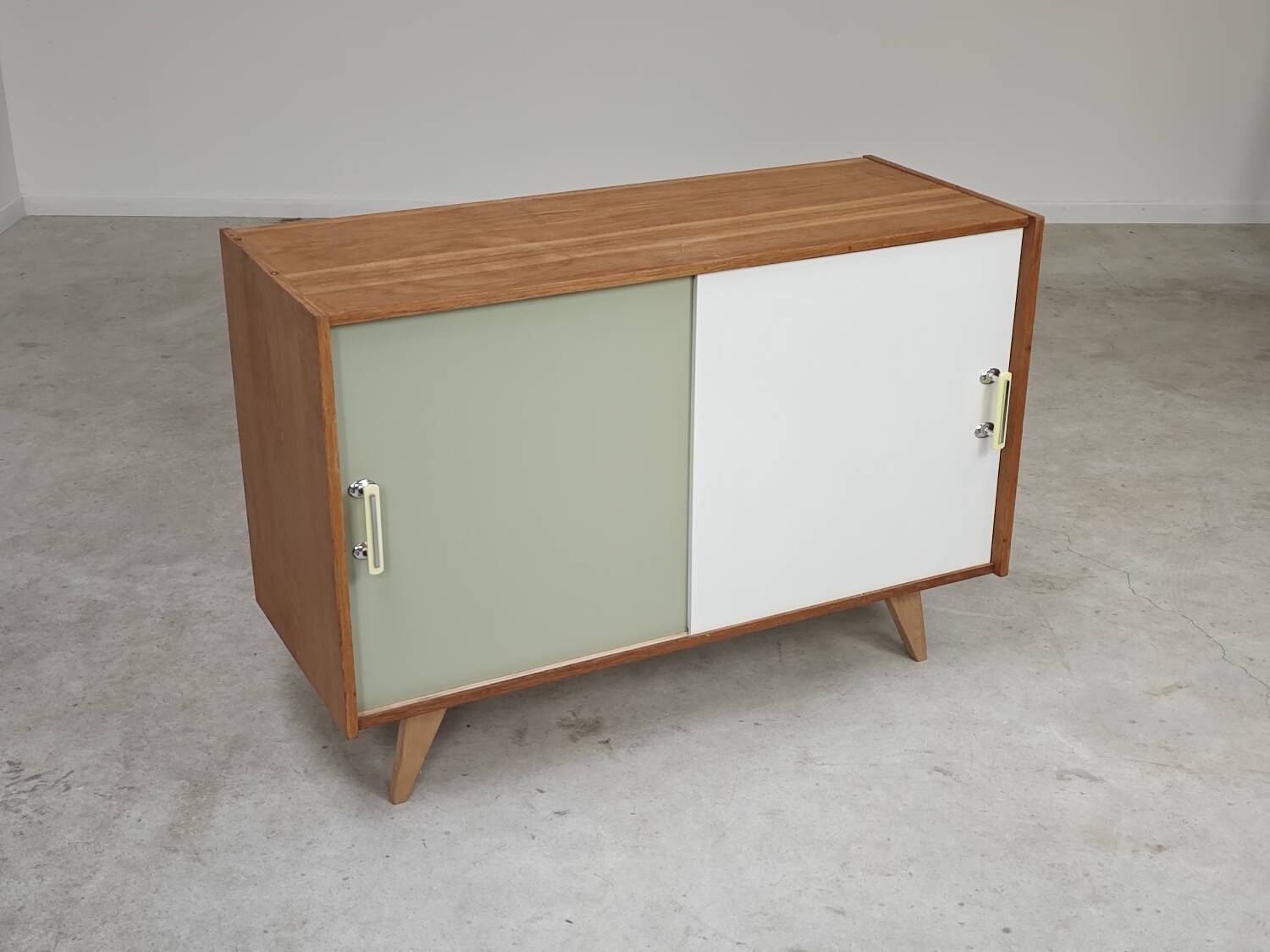 U-452 Green and White Sideboard by Jiri Jiroutek for Interier Praha 1960