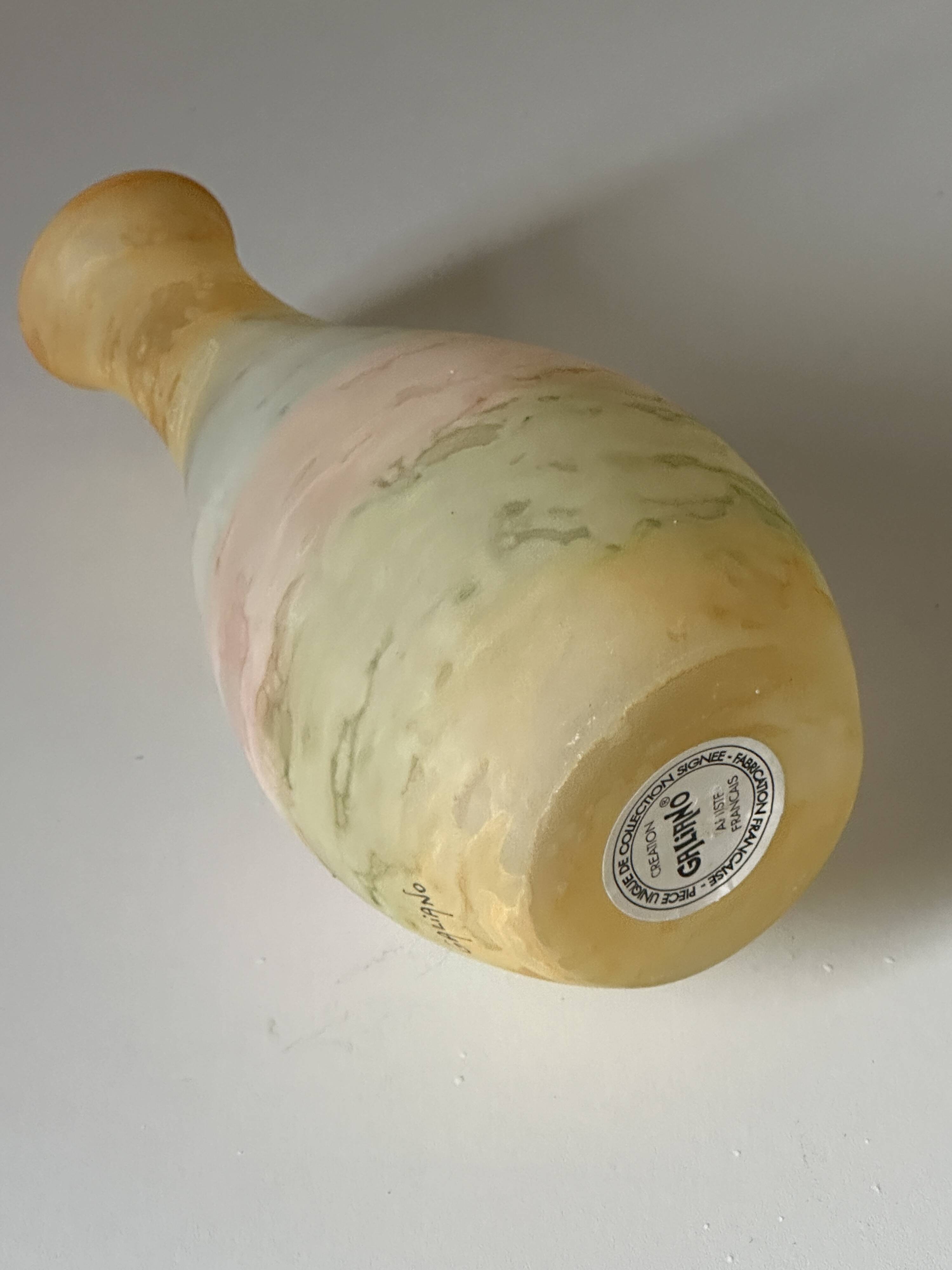 Acidulated art glass vase signed Galiano vintage 80s