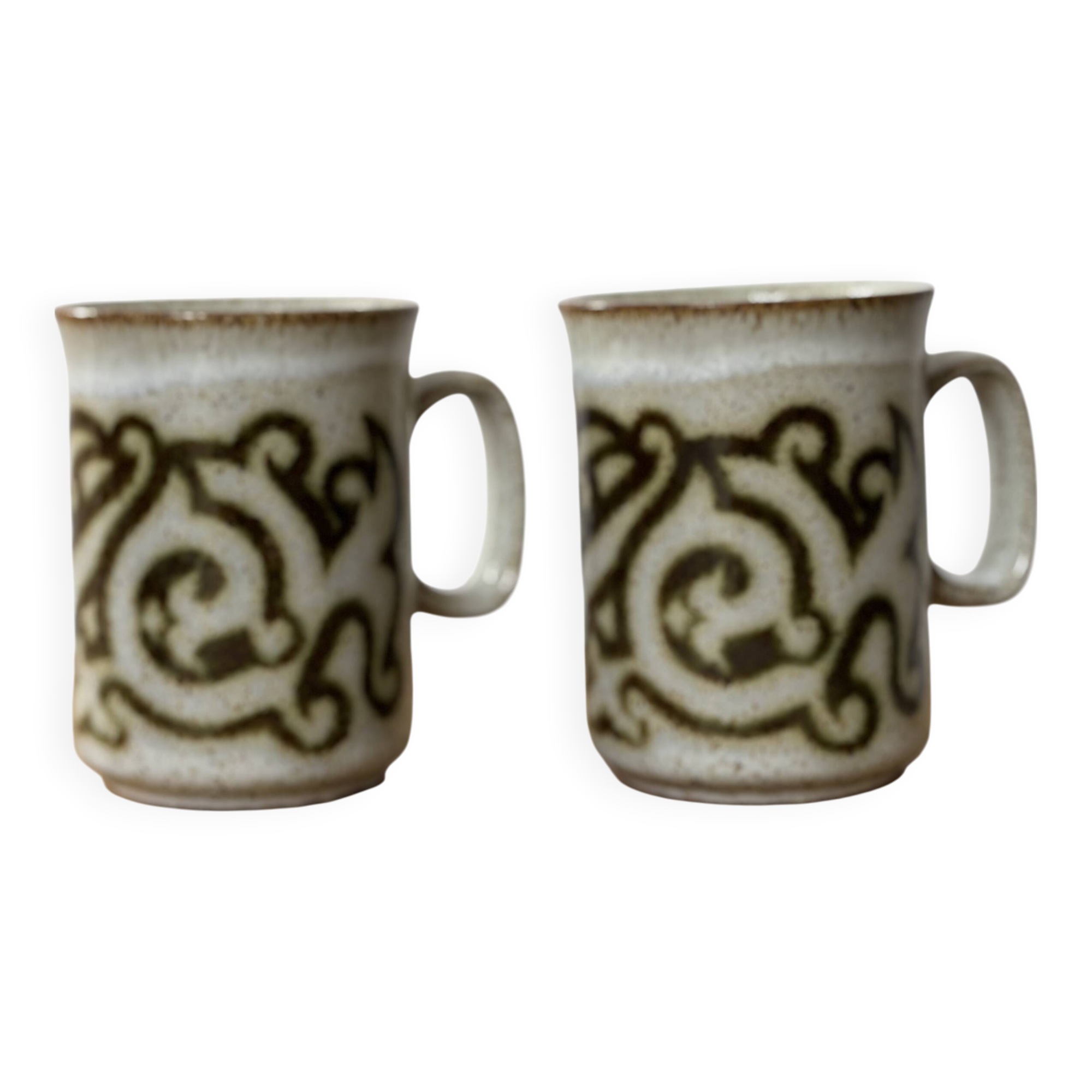 2 vintage Ducan ceramics glazed stoneware mugs