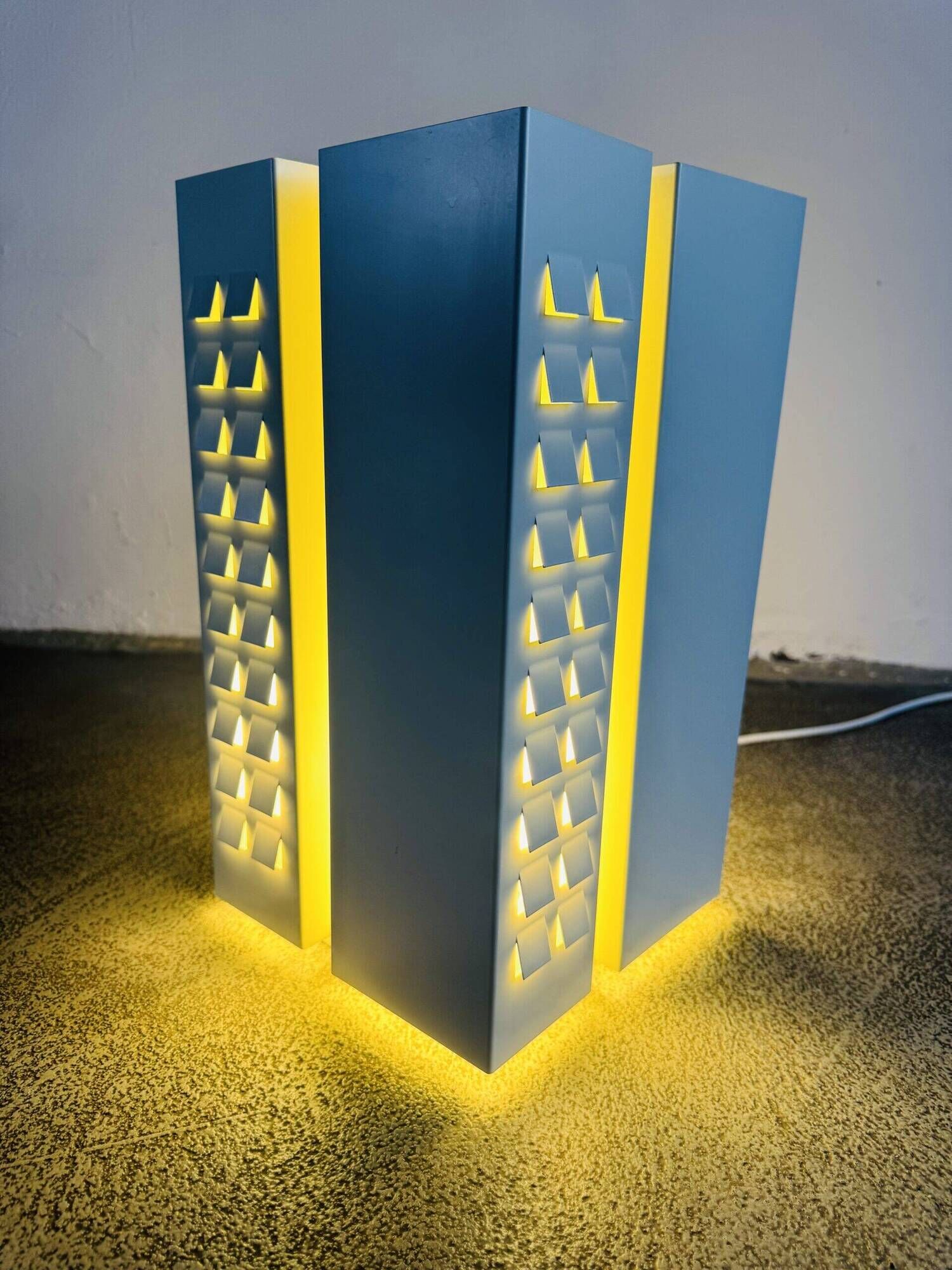 D-2055.14 Siësta Table Lamp By Maija Liisa Komulainen For Raak Amsterdam, The Netherlands 1970S