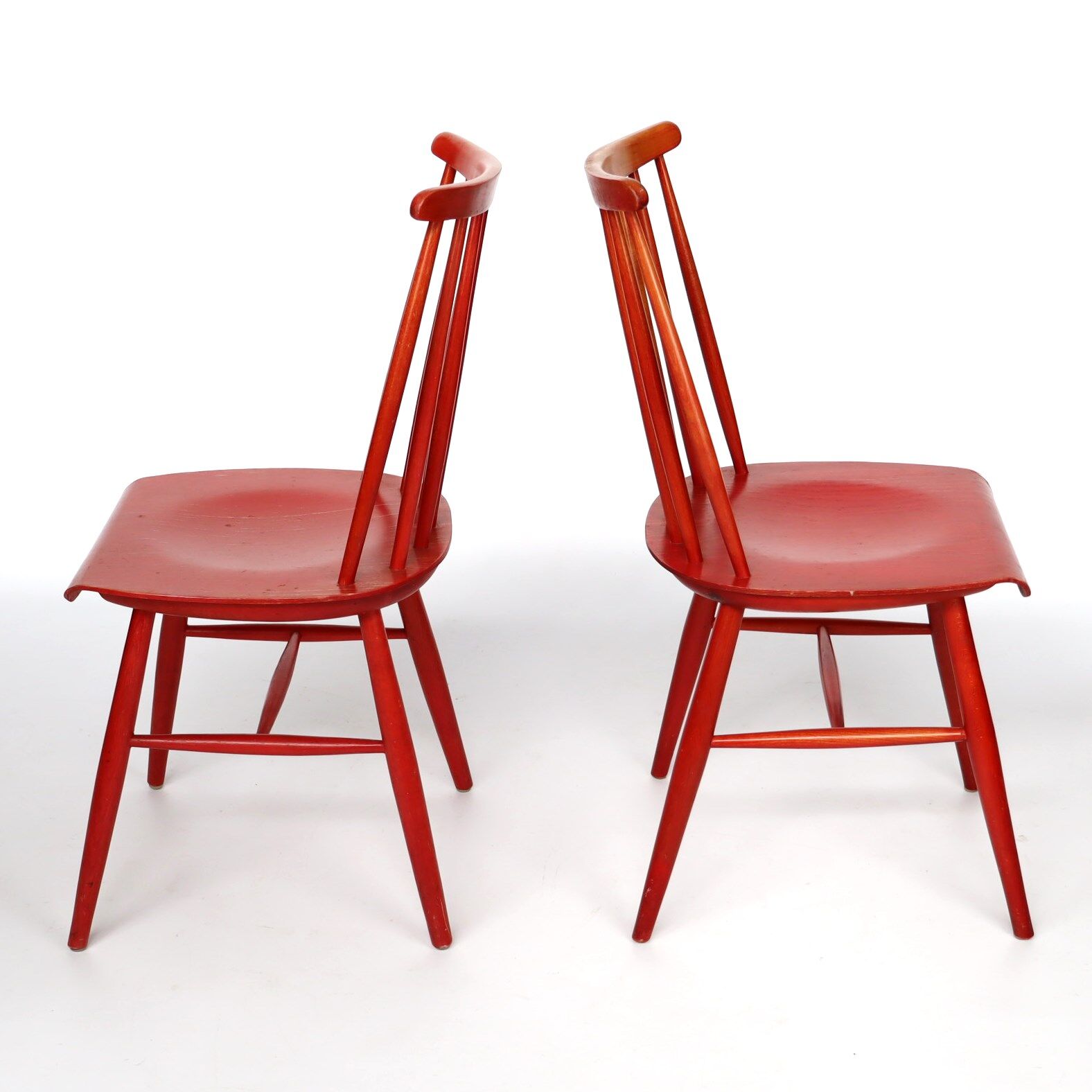Pair of red chairs "pinnstol"