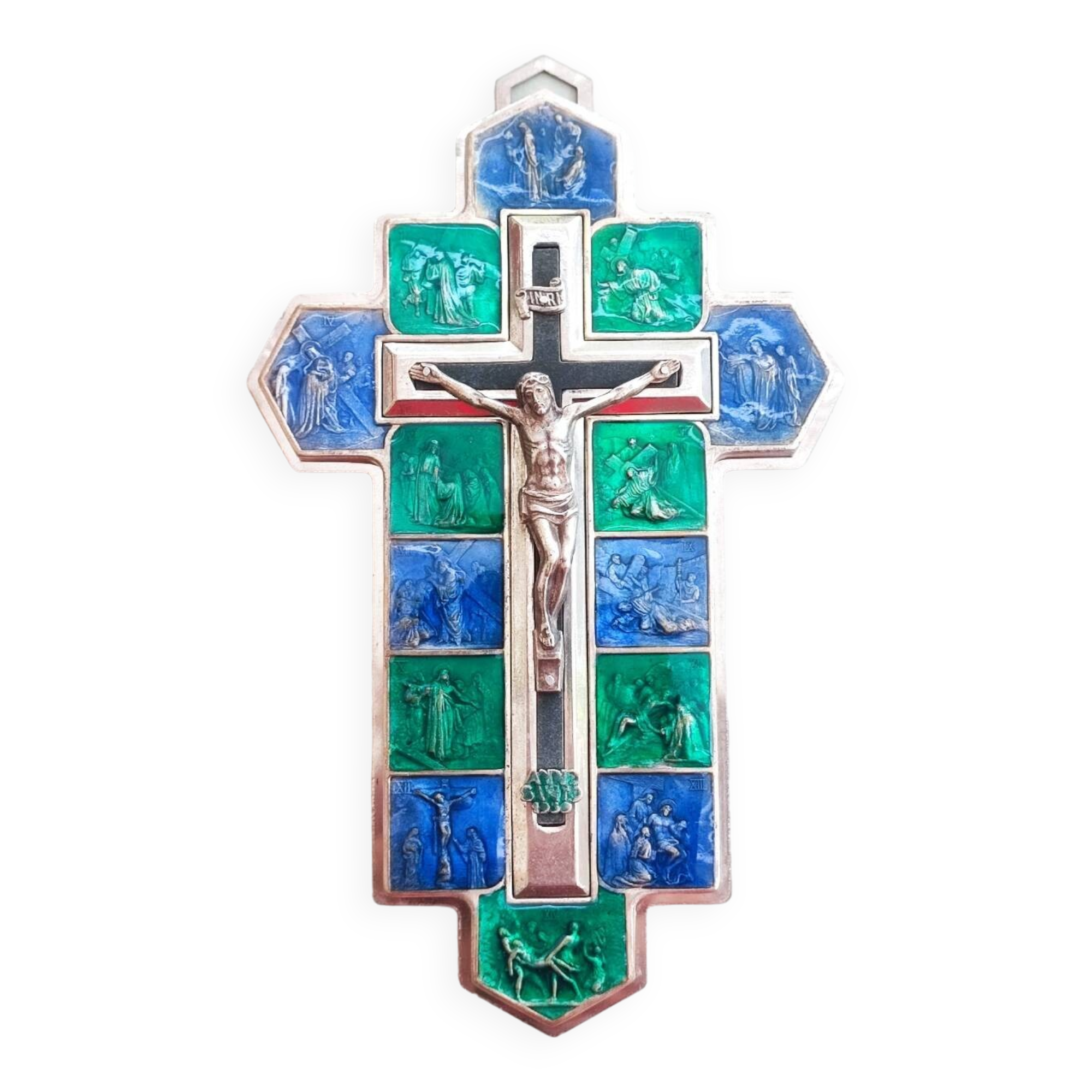 Crucifix en métal et émail