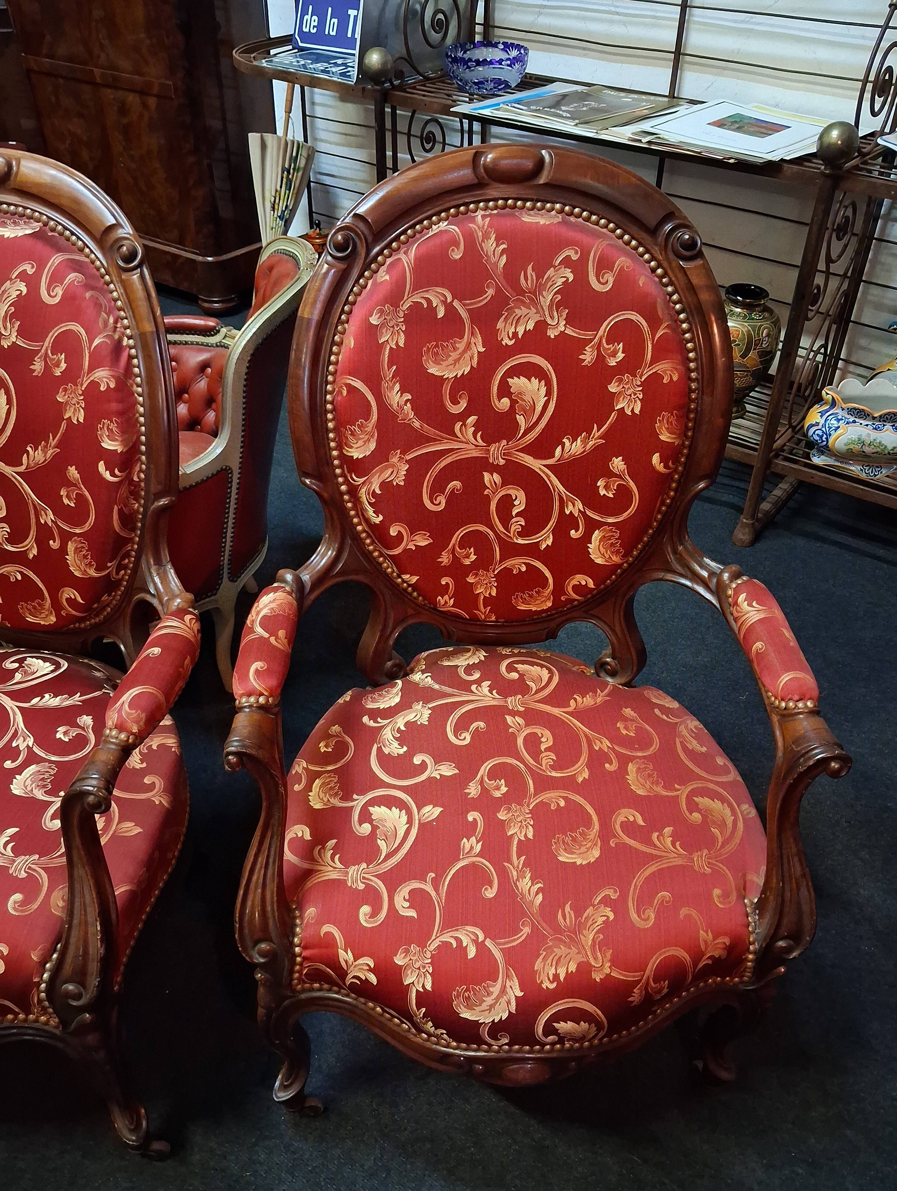 pair of mahogany armchairs, dating from the 19th century