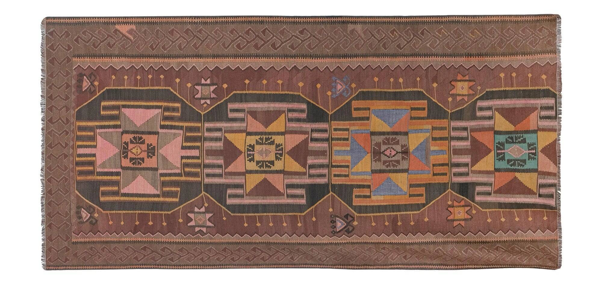Vintage Turkish kilim, handwoven, 133x261 cm.