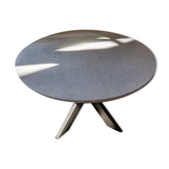 Table basse en pierre beige