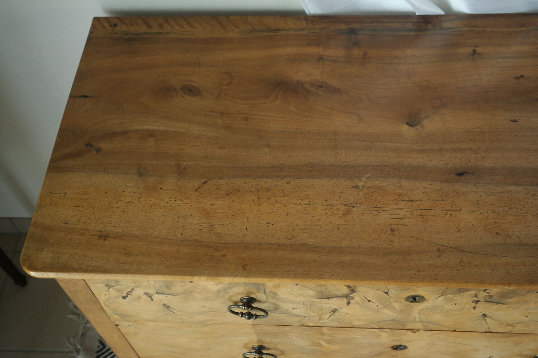 Louis Philippe style chest of drawers in light walnut, 20th century