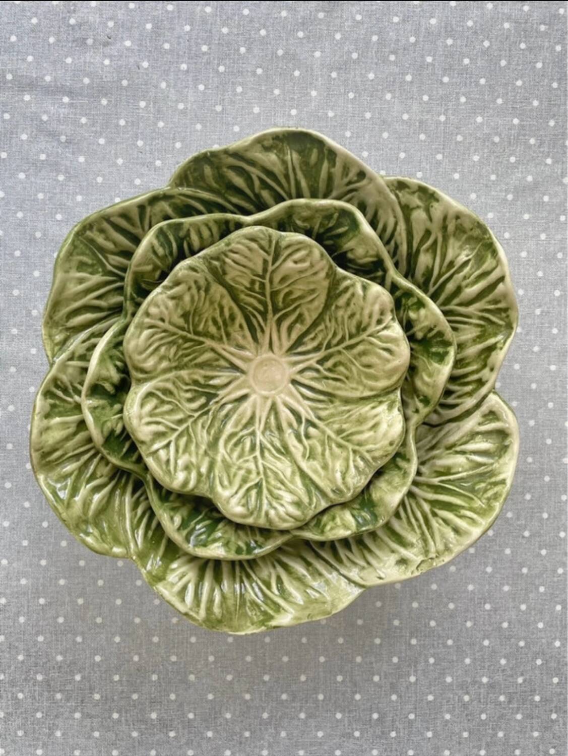 Set of 3 vintage ceramic salad bowls with cabbage leaves