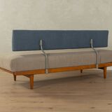 50s Sofa by Knoll Antimott